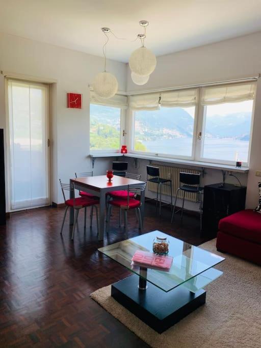 Look Giovane Per Una Casa Vista Lago Como Exterior photo